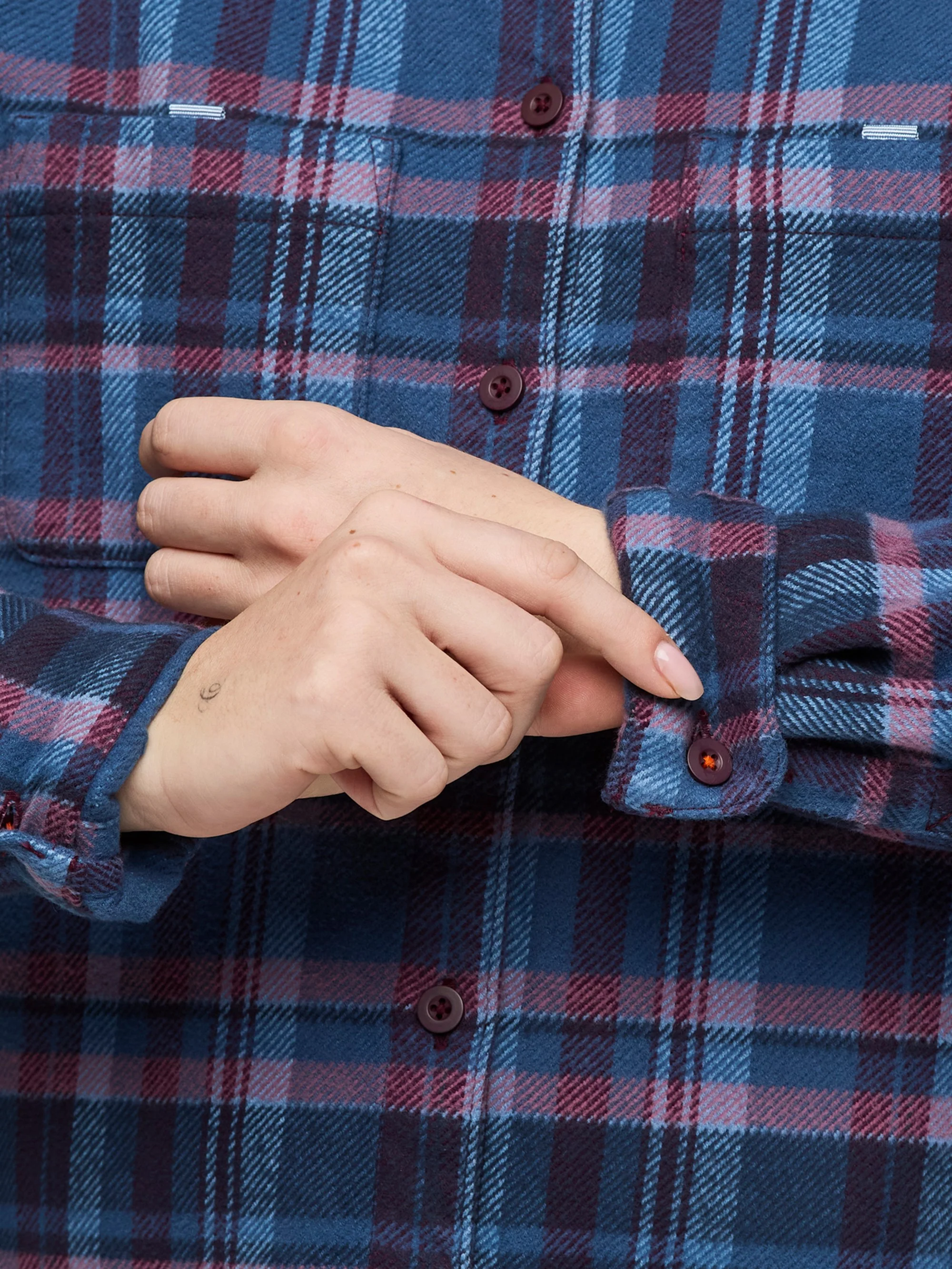 Cotopaxi Womens Mero Organic Flannel Shirt - Image 11