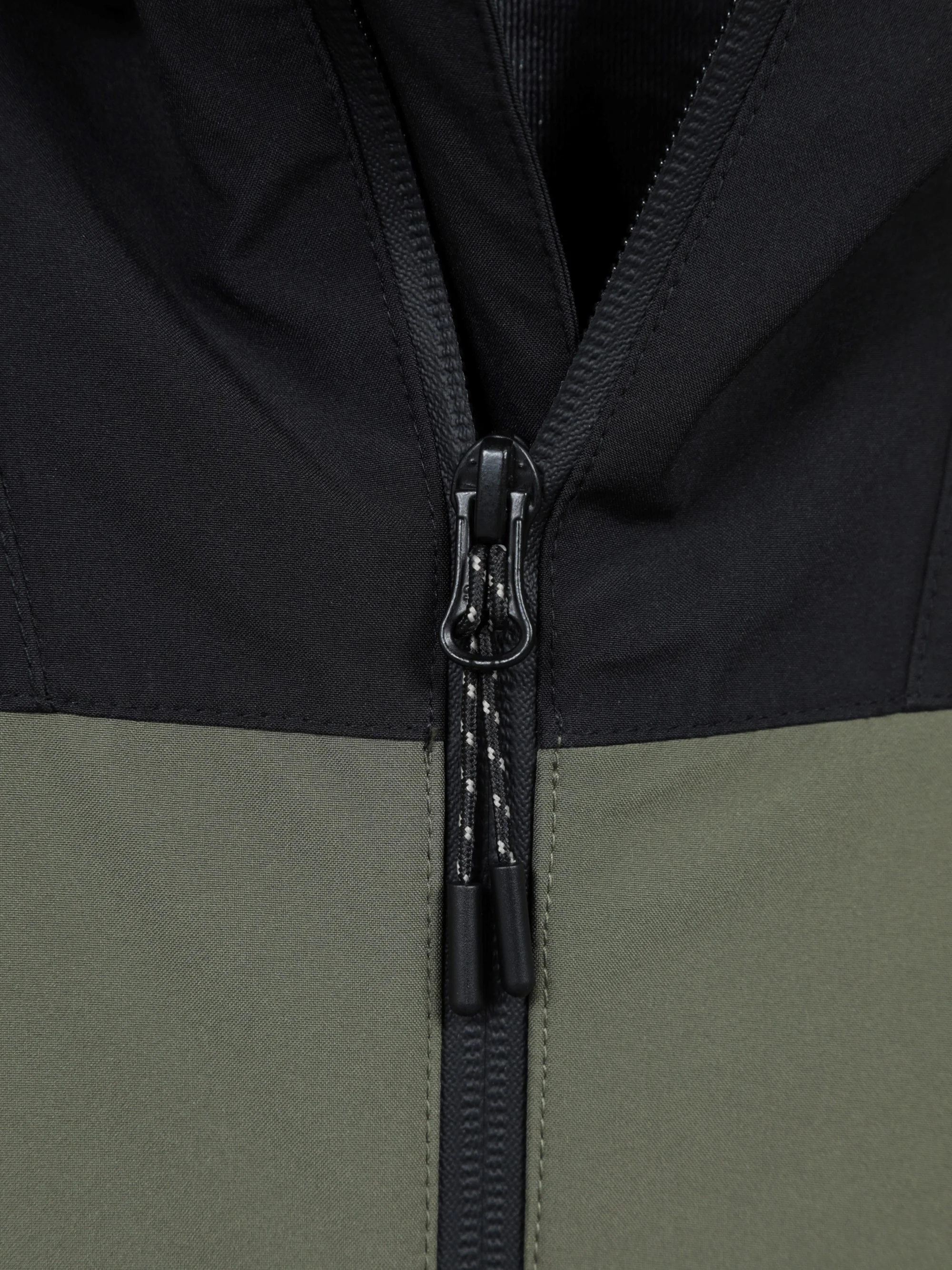 EMS Roam 3 Layer Mens Waterproof Jacket - Image 9