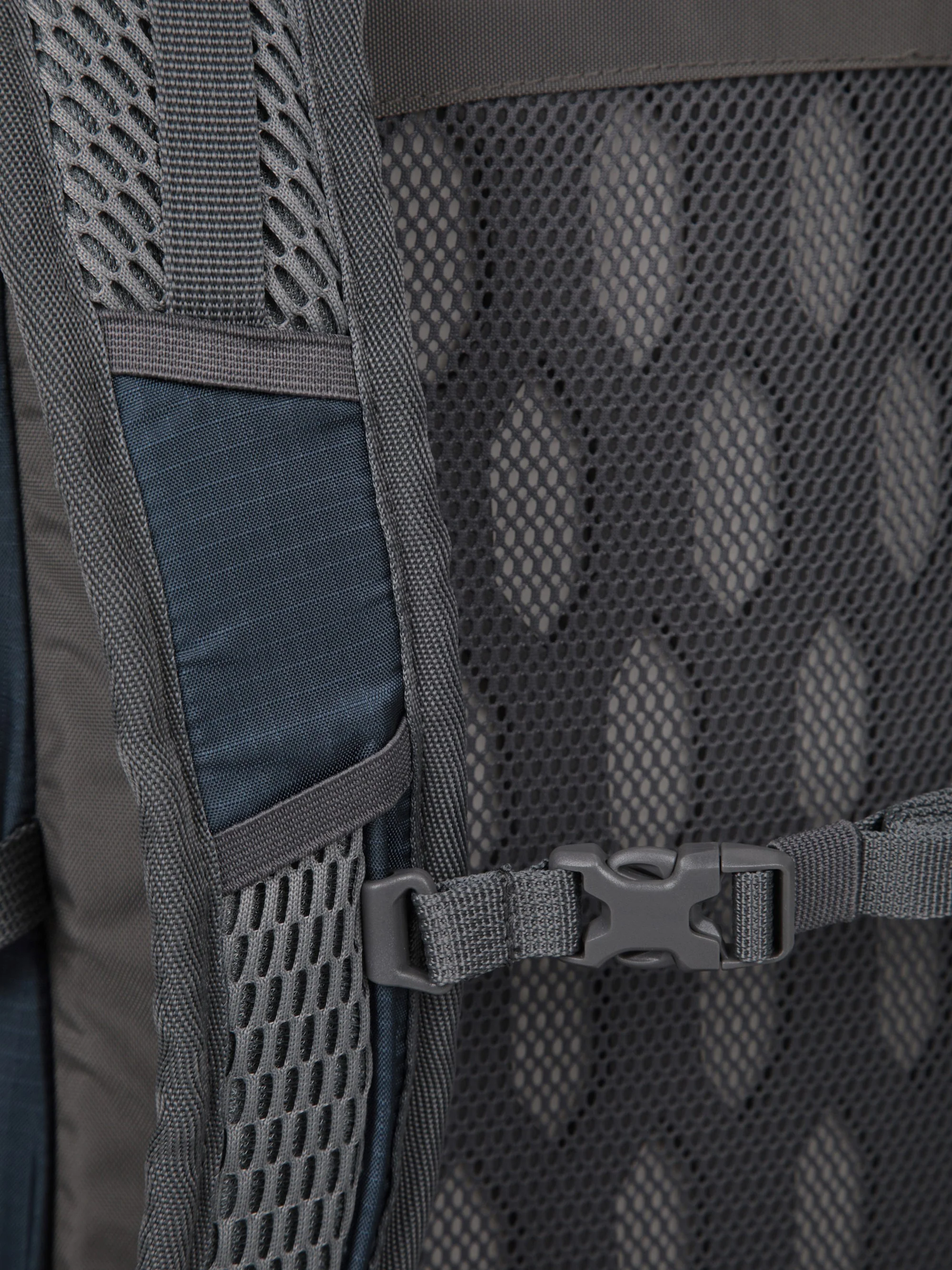 EMS Sector 30L Backpack - Image 4