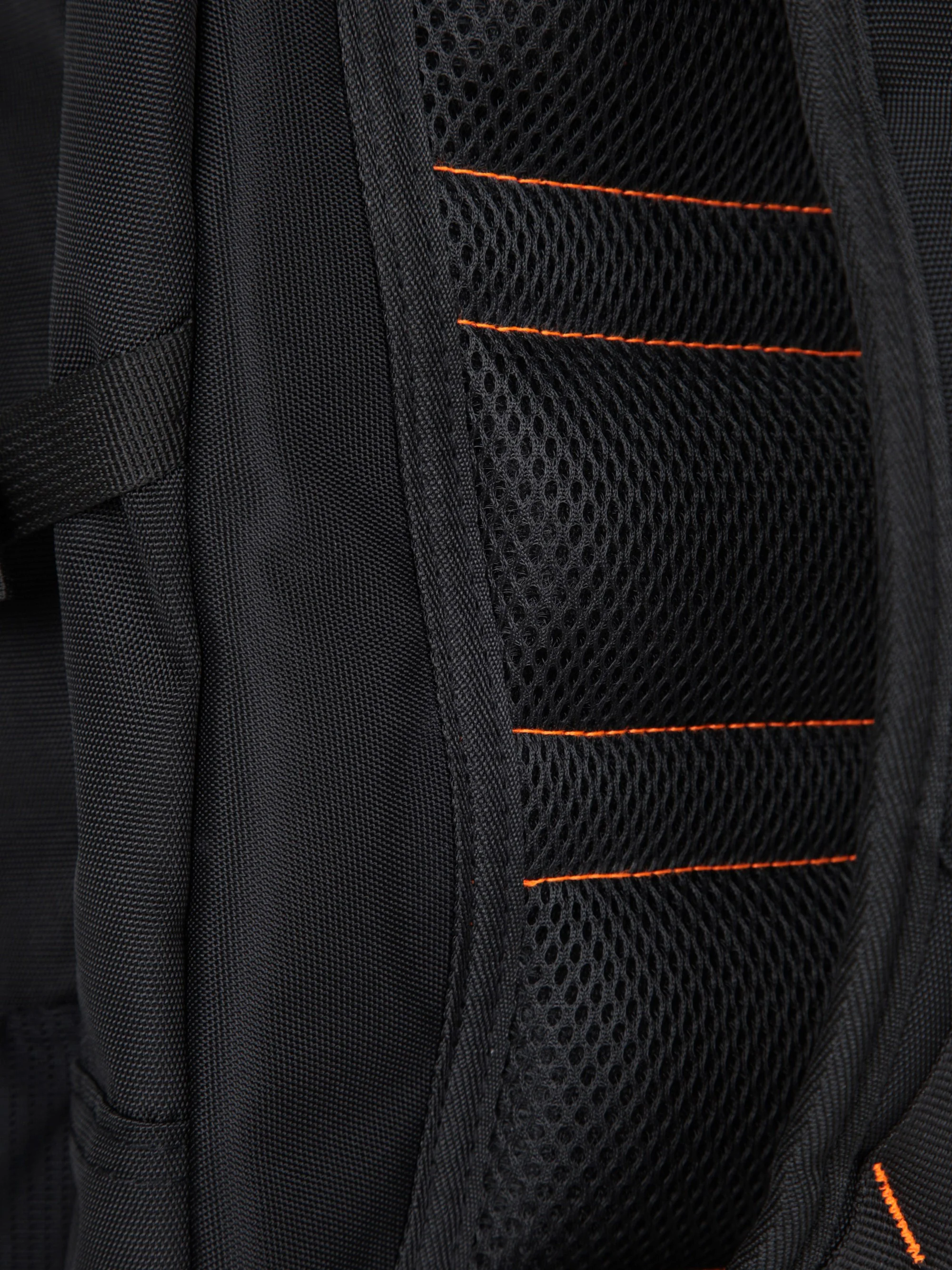 EMS Vic Laptop Bag 30L - Image 4